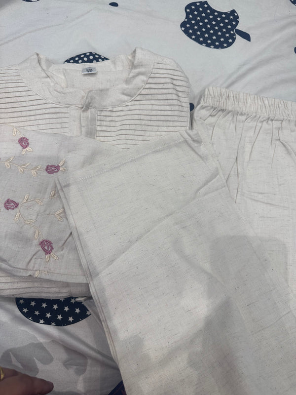 OFF-WHITE Embroidered CO-ORD Set(pink or white embroidered buttons