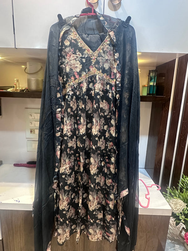 Pure Viscose Chinon Alia Cut Dress