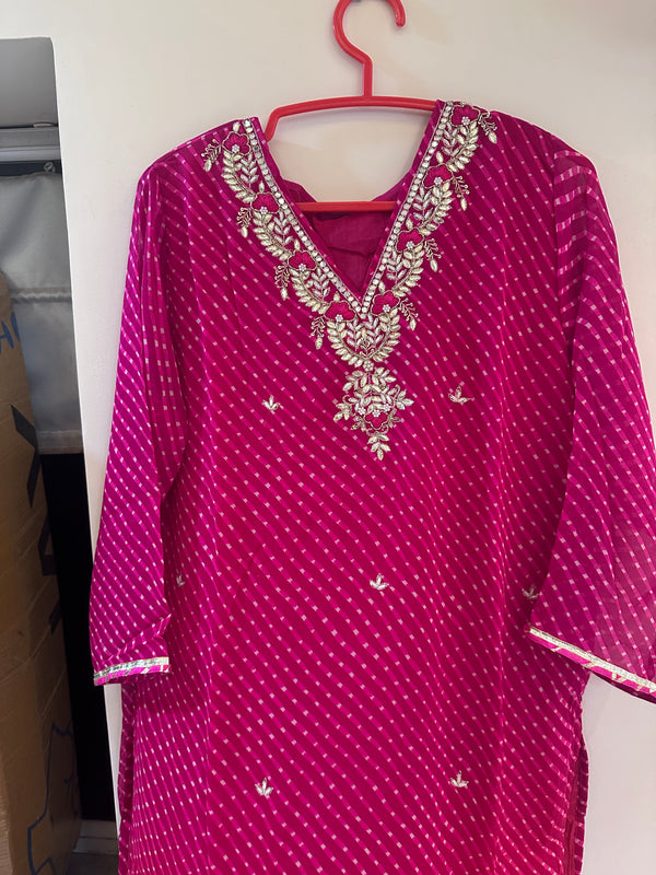Leheriya Printed & Embroidered Straight Kurta
