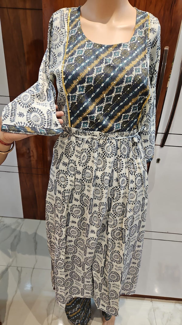 Two piece set