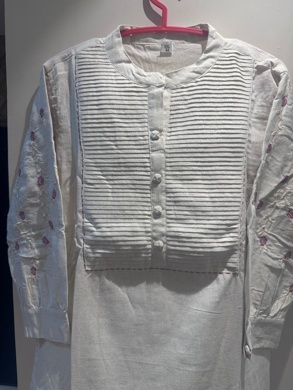 OFF-WHITE Embroidered CO-ORD Set(pink or white embroidered buttons